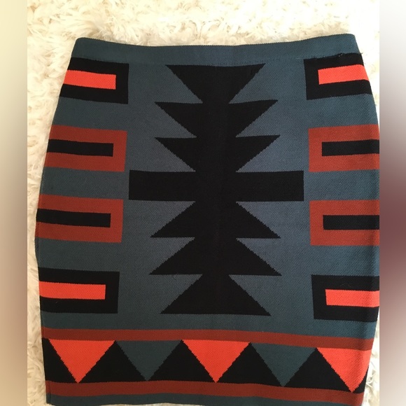 Rachel Roy Bandage Bodycon Stretch Mini Skirt and Tunic Set - Picture 4 of 12